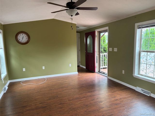 1661 Old Country Road 84, Riverhead, NY 11901