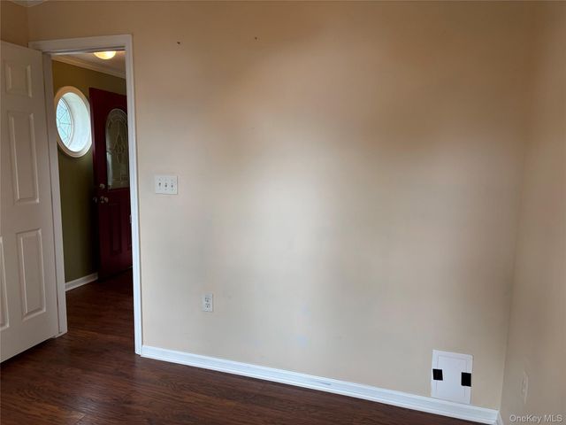 1661 Old Country Road 84, Riverhead, NY 11901