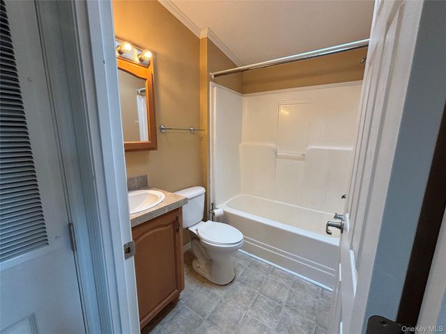 1661 Old Country Road 84, Riverhead, NY 11901