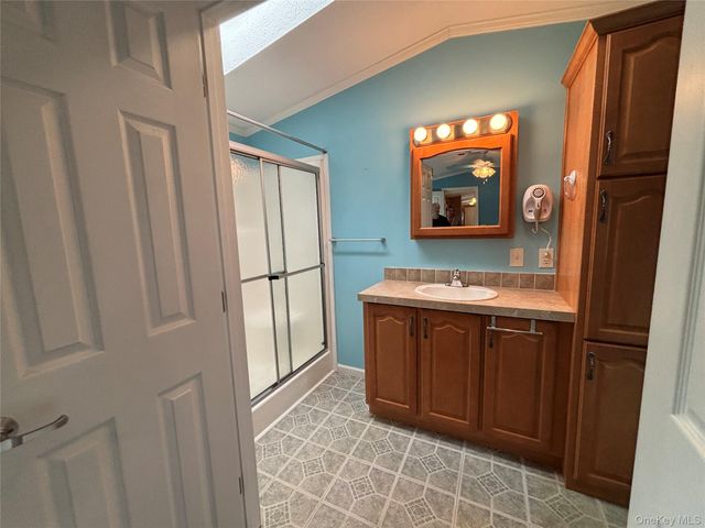 1661 Old Country Road 84, Riverhead, NY 11901