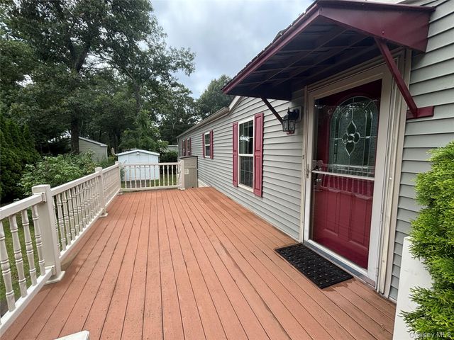 1661 Old Country Road 84, Riverhead, NY 11901