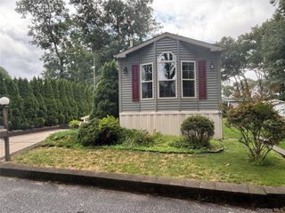 1661 Old Country Road 84, Riverhead, NY 11901