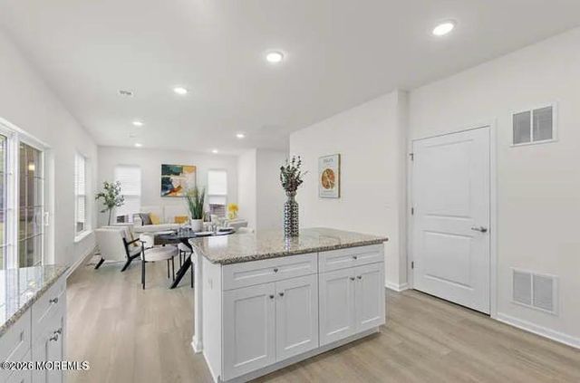 414 3rd Avenue, Toms River, NJ 08757