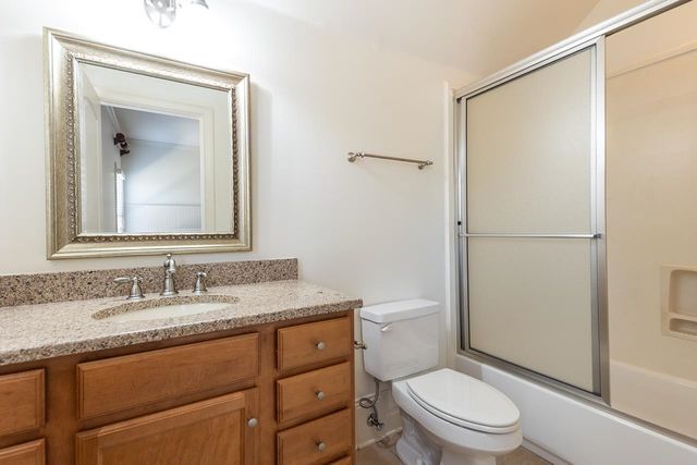 2793 BAYHILL WOODS DR, Collierville, TN 38017