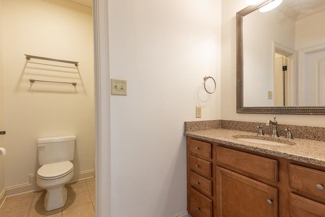 2793 BAYHILL WOODS DR, Collierville, TN 38017