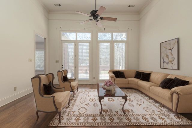 2793 BAYHILL WOODS DR, Collierville, TN 38017