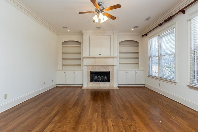 2793 BAYHILL WOODS DR, Collierville, TN 38017