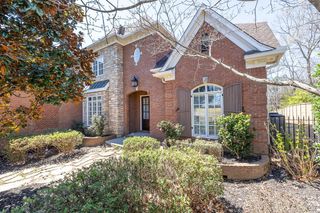 2793 BAYHILL WOODS DR, Collierville, TN 38017