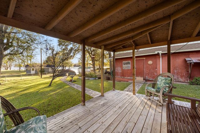 2097 County Road 3830, Quinlan, TX 75474