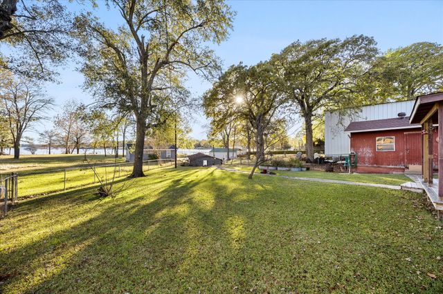 2097 County Road 3830, Quinlan, TX 75474