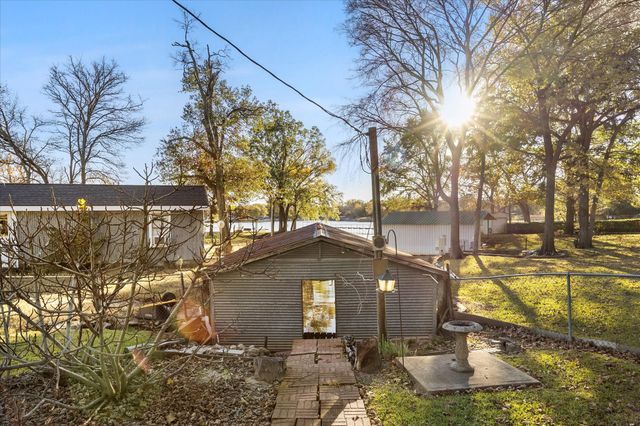 2097 County Road 3830, Quinlan, TX 75474