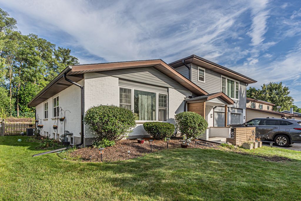 315 Morningside Drive, Bloomingdale, IL 60108 — photo 2