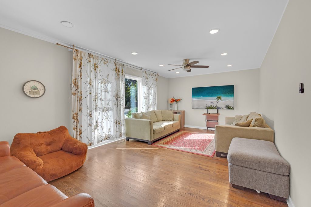 315 Morningside Drive, Bloomingdale, IL 60108 — photo 4