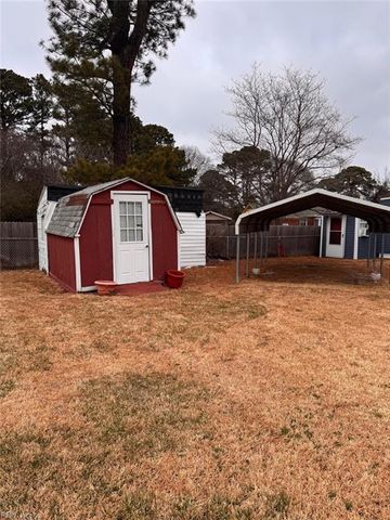 916 Warfield DR, Portsmouth, VA 23701