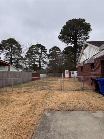 916 Warfield DR, Portsmouth, VA 23701