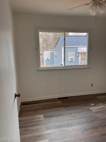 916 Warfield DR, Portsmouth, VA 23701