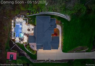 12385 Boulder Pass Drive, Brighton Township, MI 48380
