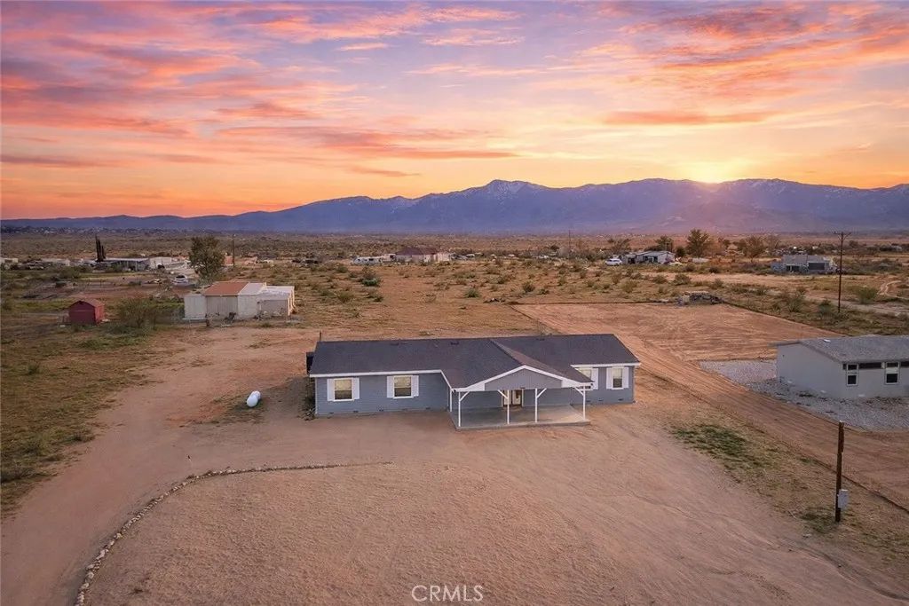 3749 South St, Phelan, CA 92371