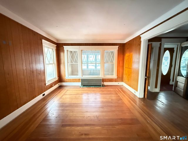 126 Richards Place, West Haven, CT 06516