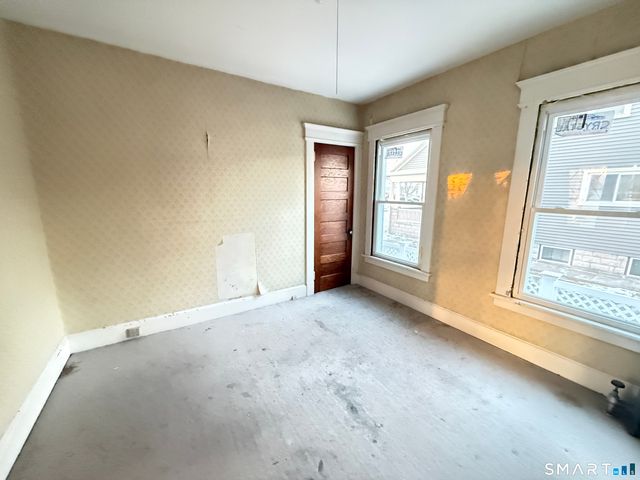 126 Richards Place, West Haven, CT 06516