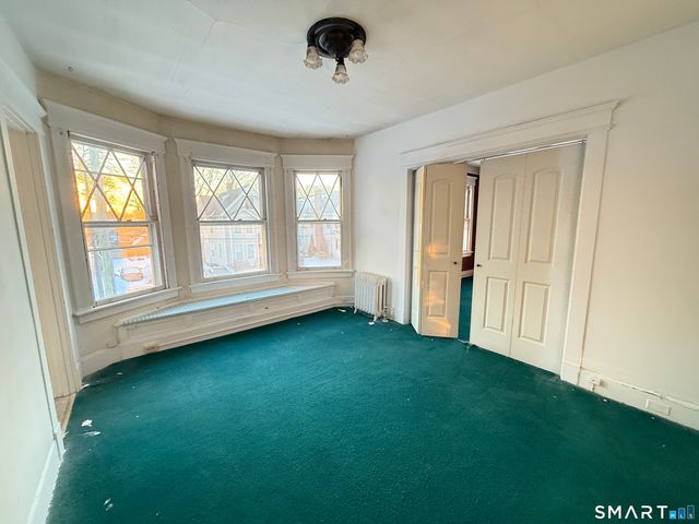 126 Richards Place, West Haven, CT 06516