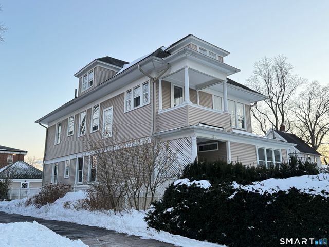 126 Richards Place, West Haven, CT 06516