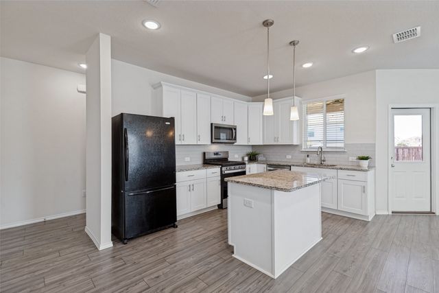 713 Feldspar Way, Princeton, TX 75407