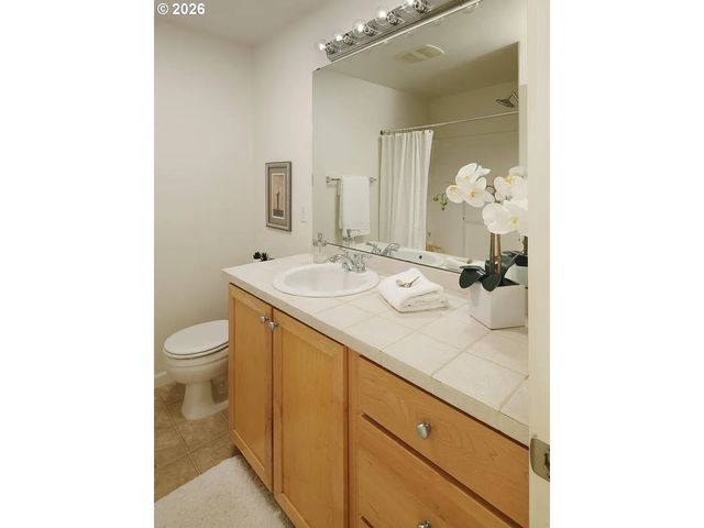 8790 Sw 147TH Ter 102, Beaverton, OR 97007