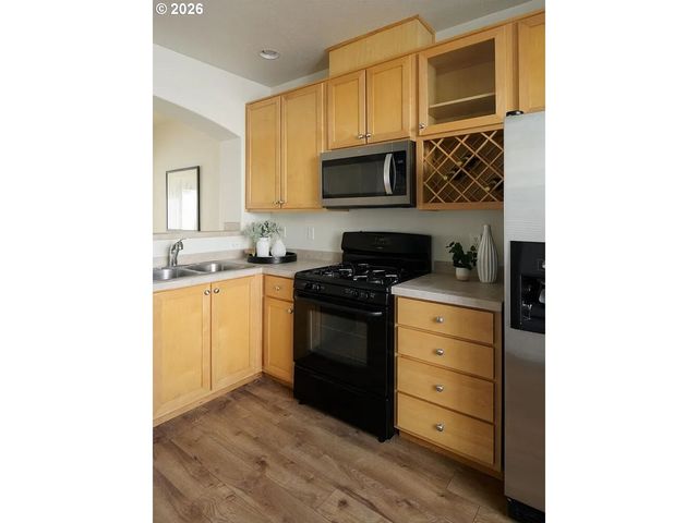 8790 Sw 147TH Ter 102, Beaverton, OR 97007