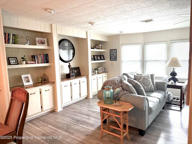 8010 Highpoint Boulevard, Brooksville, FL 34613