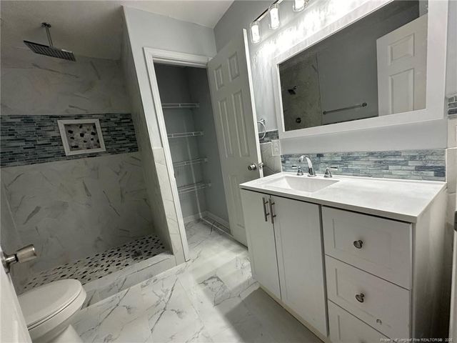 929 Fleetwood Drive, Fayetteville, NC 28305