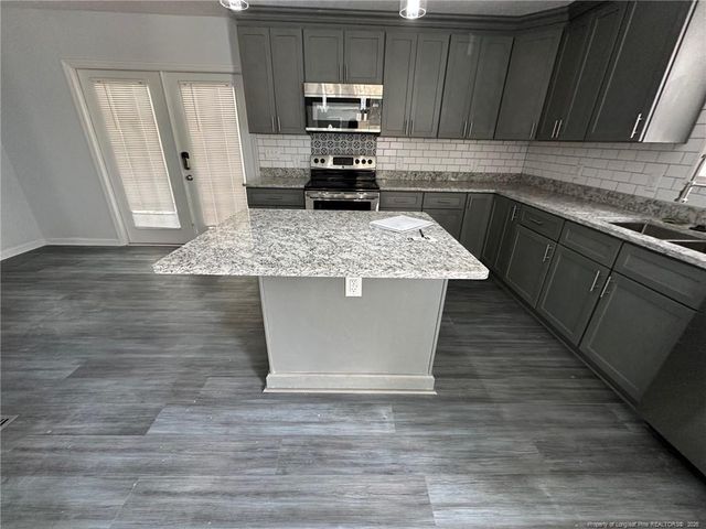 929 Fleetwood Drive, Fayetteville, NC 28305