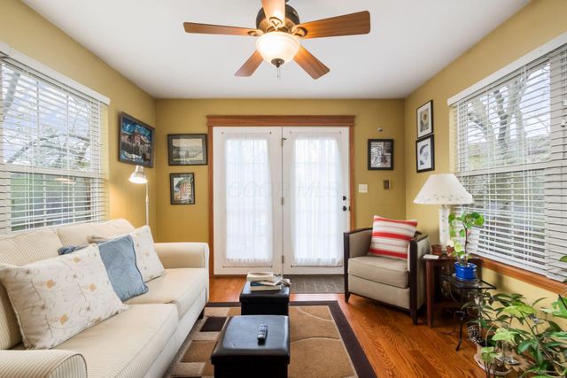 210 Jones Place, Canal Winchester, OH 43110