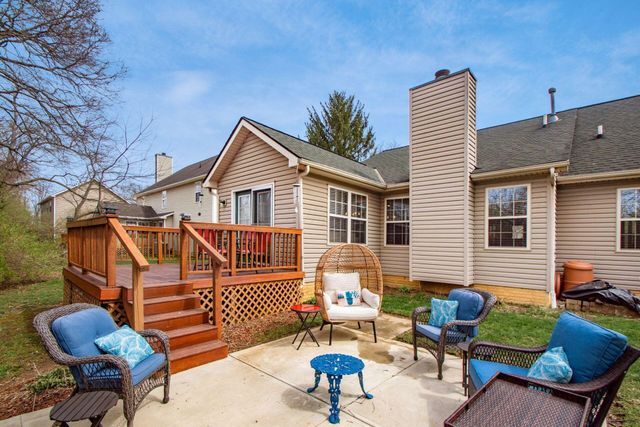 210 Jones Place, Canal Winchester, OH 43110