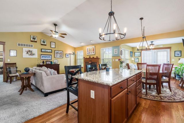 210 Jones Place, Canal Winchester, OH 43110