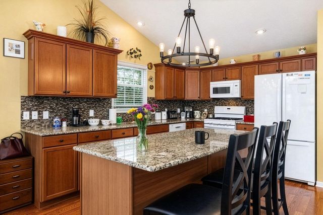 210 Jones Place, Canal Winchester, OH 43110