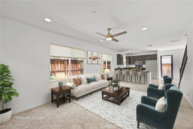 819 Mitchell, Upland, CA 91784