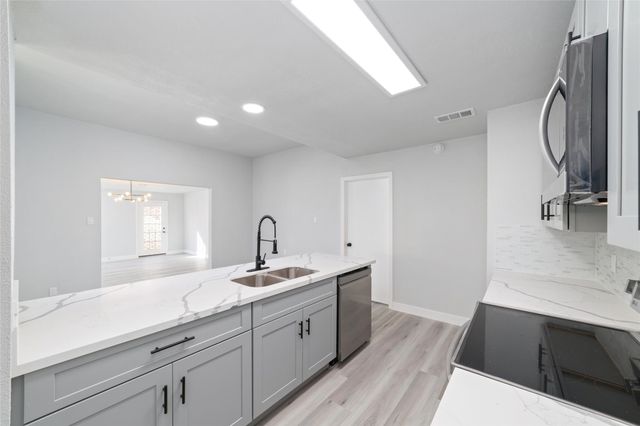 13950 Ashdale Lane, Houston, TX 77083