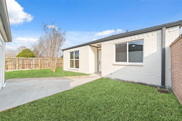 13950 Ashdale Lane, Houston, TX 77083