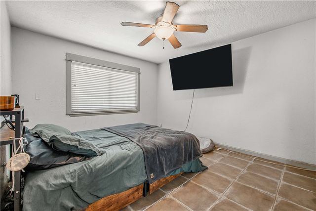 2009 Quail Run, College Station, TX 77845