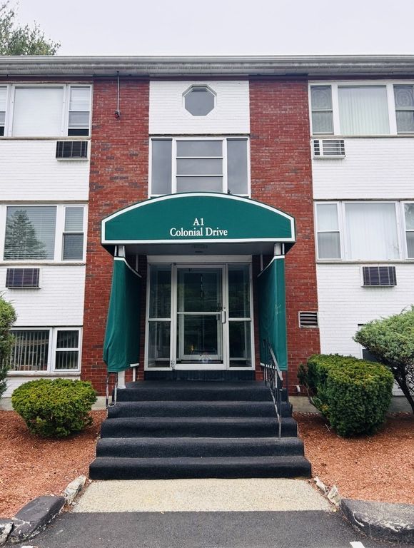 1 Colonial 1A, Andover, MA 01810