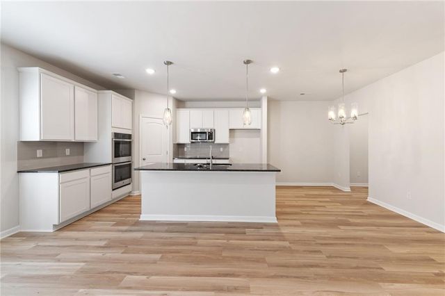 203 Orwell Drive, Social Circle, GA 30025