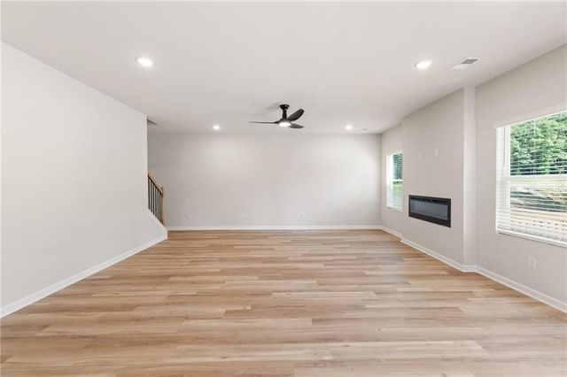 203 Orwell Drive, Social Circle, GA 30025