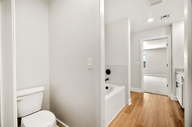 3104 Adelyn Terrace, Yukon, OK 73099