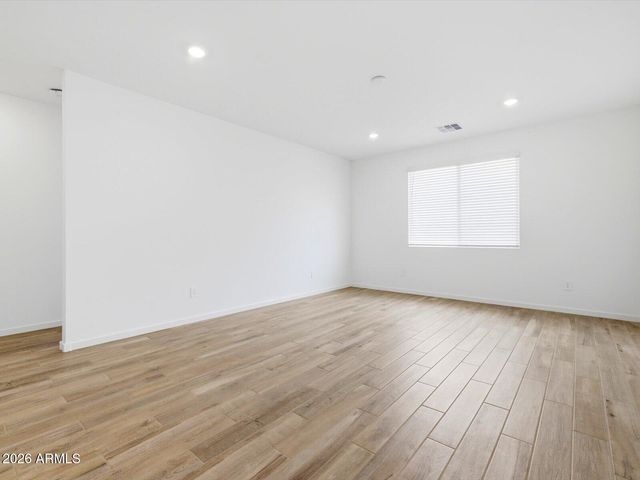 10911 W JONES Avenue, Tolleson, AZ 85353