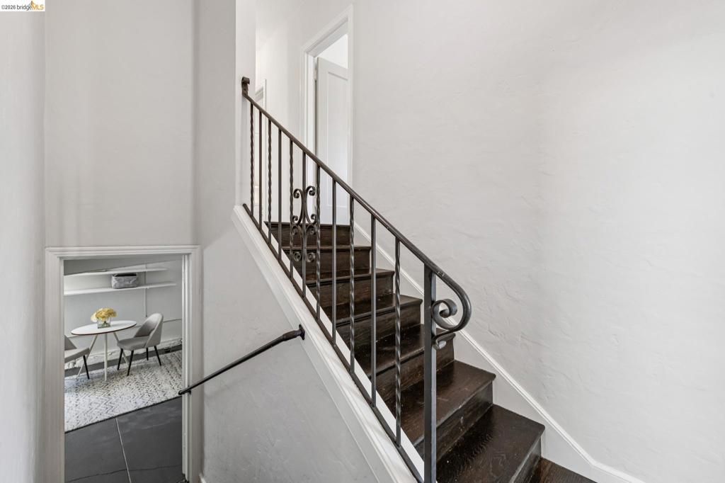 Image 33 of property listing at 575 58th St, Oakland, CA 94609