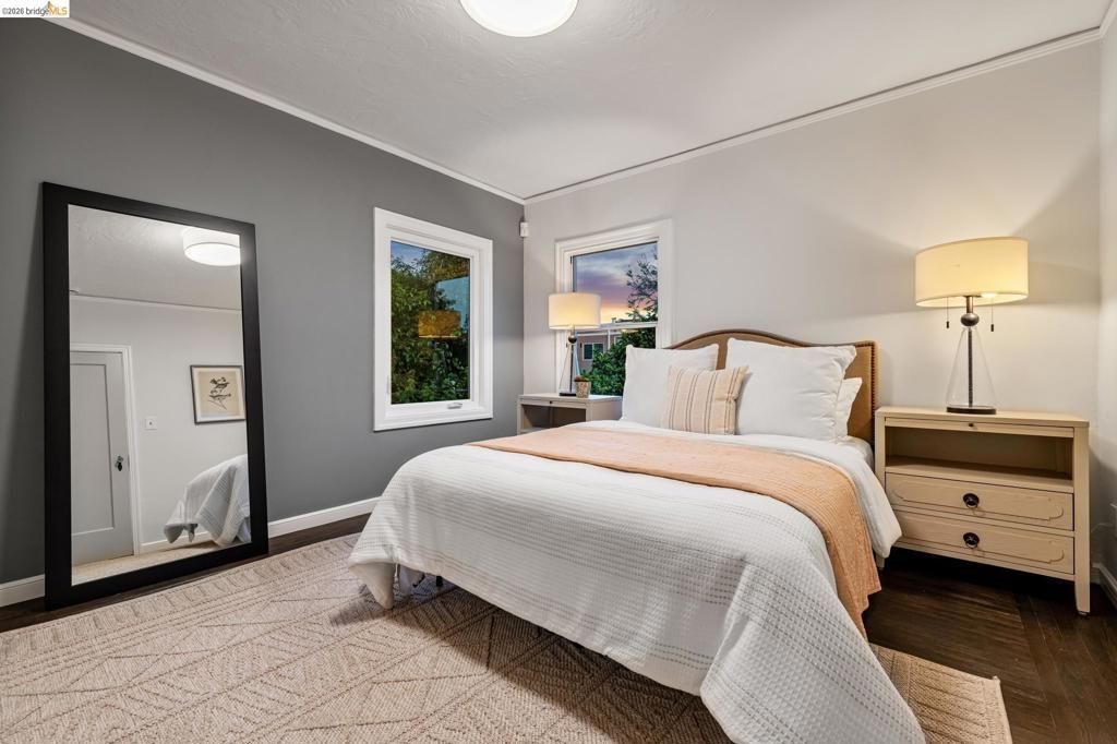 Image 49 of property listing at 575 58th St, Oakland, CA 94609