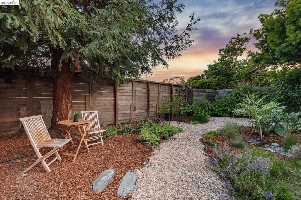 Image 50 of property listing at 575 58th St, Oakland, CA 94609