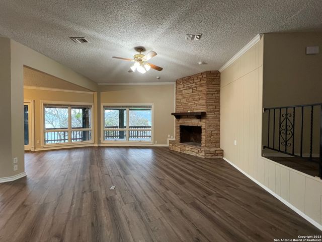 119 CEDAR TREE LN, Canyon Lake, TX 78133