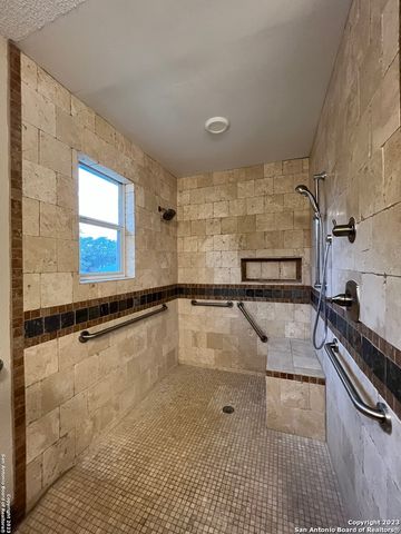 119 CEDAR TREE LN, Canyon Lake, TX 78133
